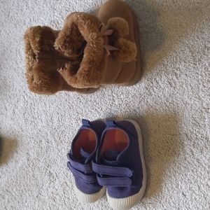 Bundle of 2 baby girls shoes